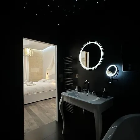 Chateau Trompette Tourny 아파트