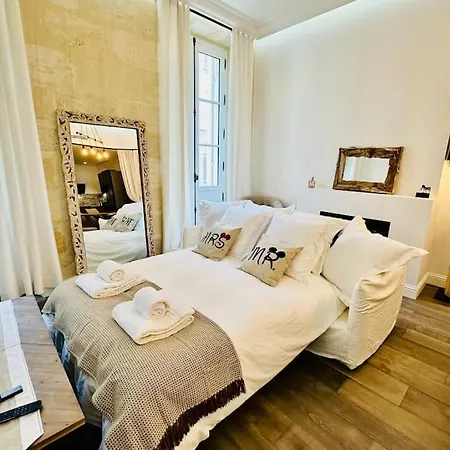 Apartment Chateau Trompette Tourny