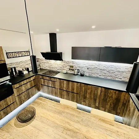 Apartment Chateau Trompette Tourny